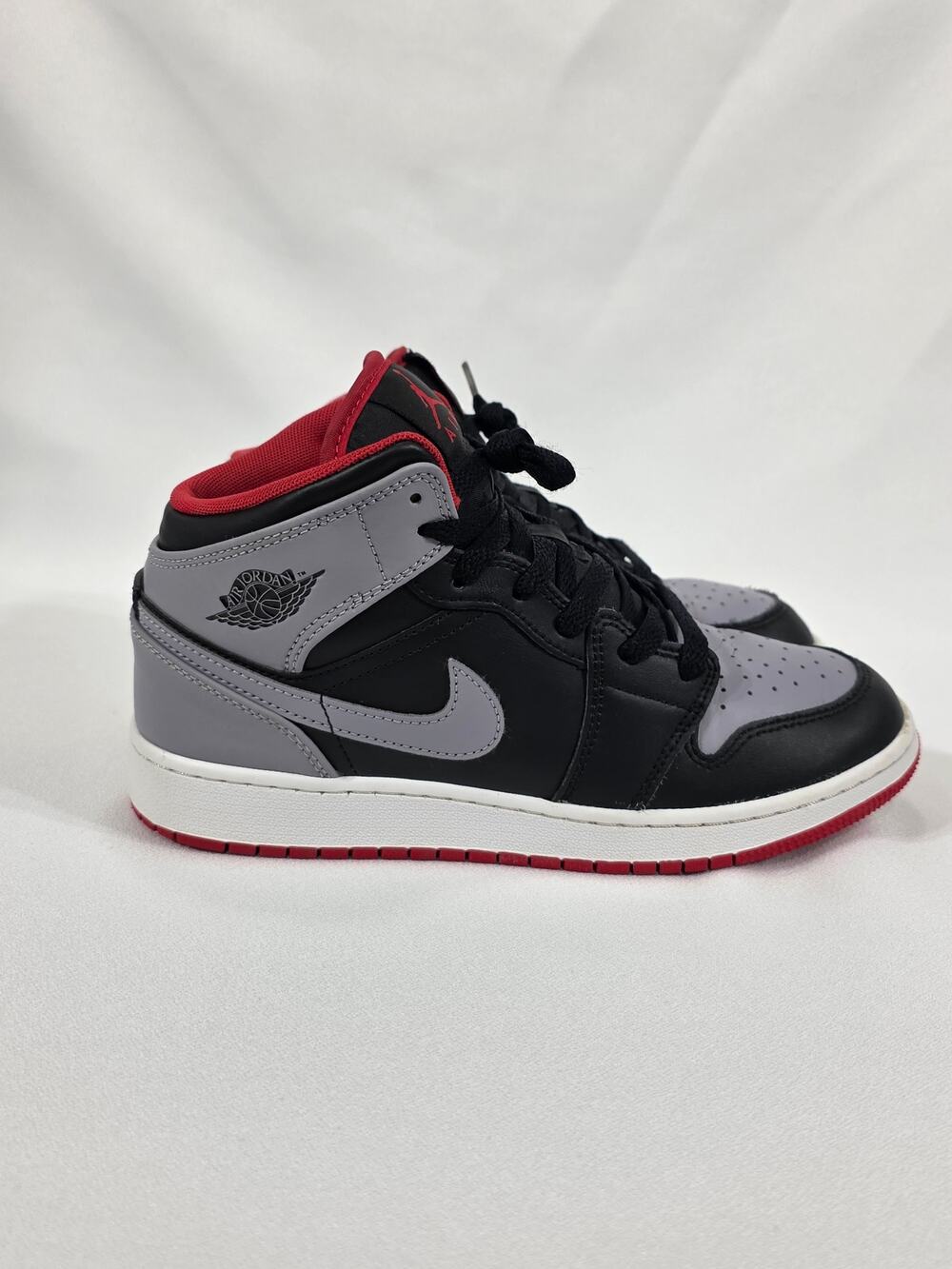 Nike Air Jordan 1 Mid Bred Shadow Leather Black Grey Red Youth Size 6Y